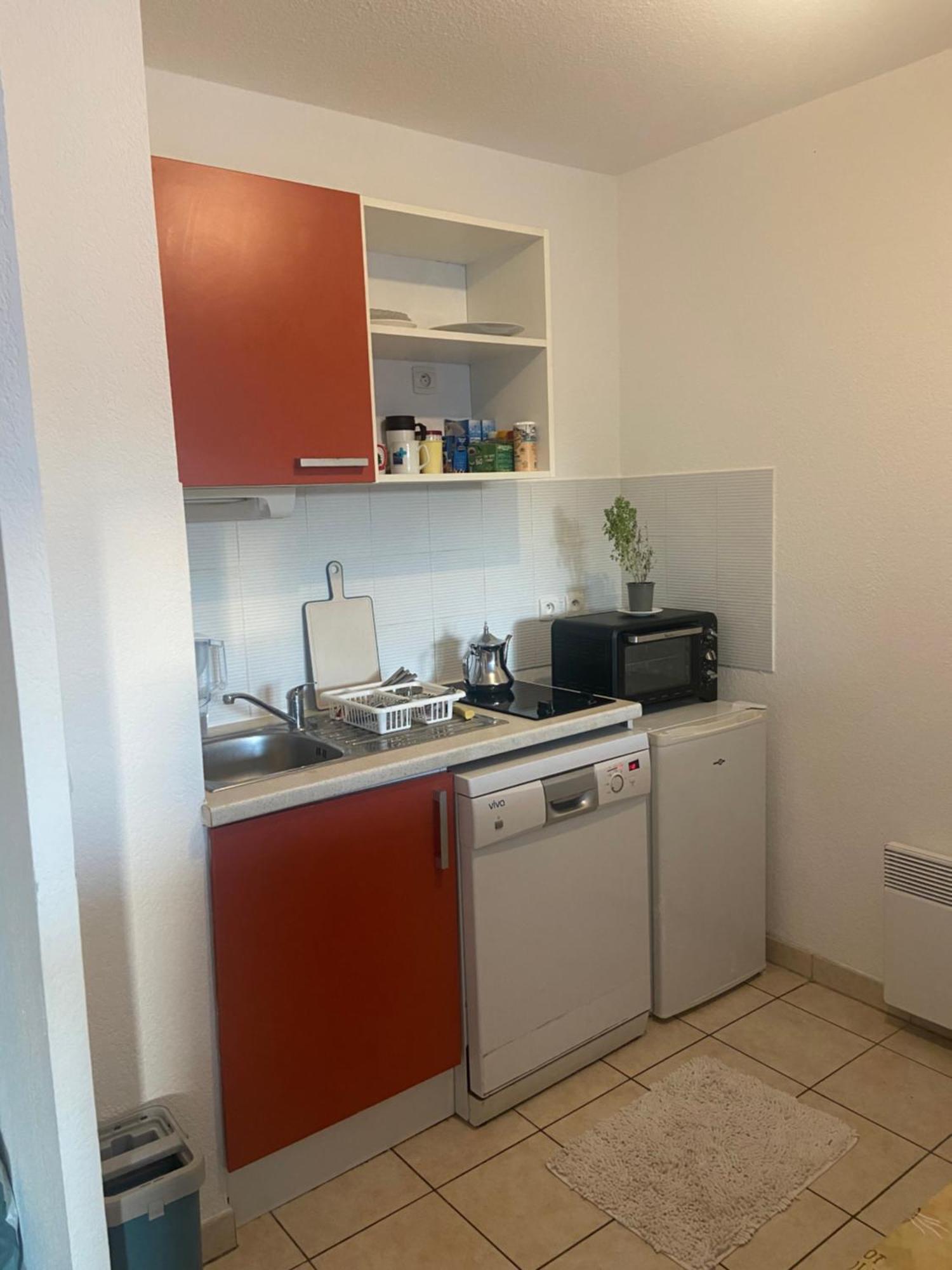 Ferienwohnung Apparemment Lumineux Proche De La Mer Béziers Exterior foto